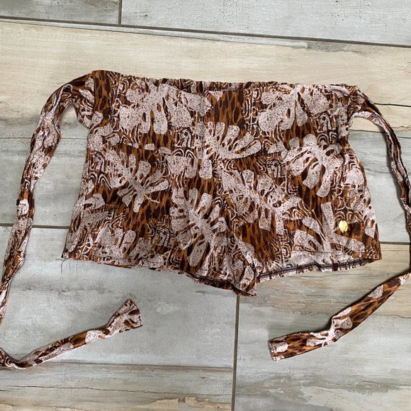 Hinano Tahiti Wrap Around to the Front/Tie Short - Picture 1 of 3